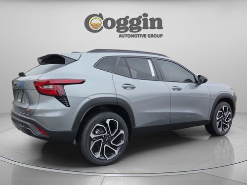 New 2026 Chevrolet Trax RS w/ Driver Confidence Package image 6