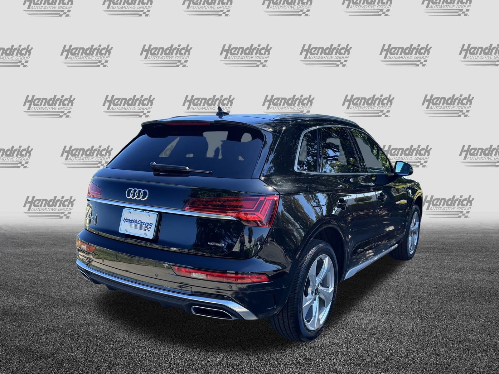 Certified 2023 Audi Q5 2.0T Premium Plus w/ Premium Plus Package AWD/4WD image 10