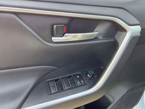 Used 2023 Toyota RAV4 XLE image 18