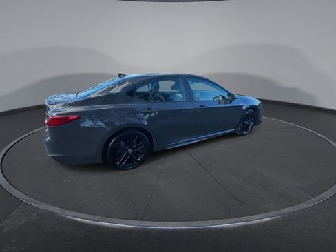 Used 2025 Toyota Camry SE image 15
