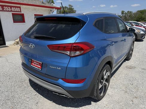 Used 2017 Hyundai Tucson Sport FWD image 3