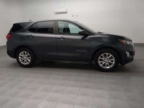 Used 2021 Chevrolet Equinox LS w/ LS Convenience Package image 11