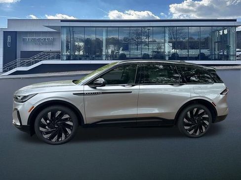 New 2026 Lincoln Nautilus Reserve AWD/4WD image 4