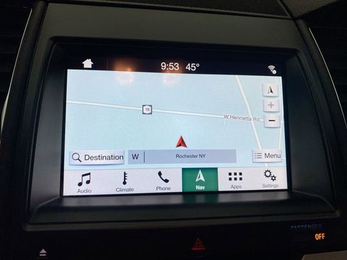 Used 2018 Ford Taurus Limited AWD/4WD image 19