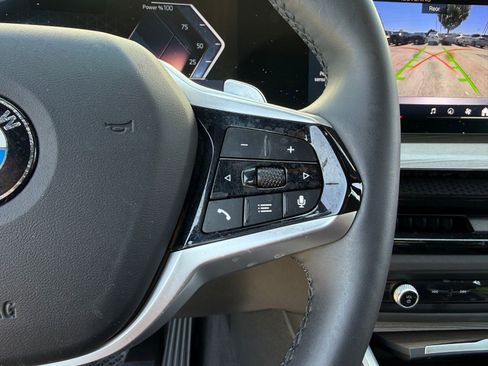 Used 2025 BMW 330i xDrive Sedan AWD/4WD image 32