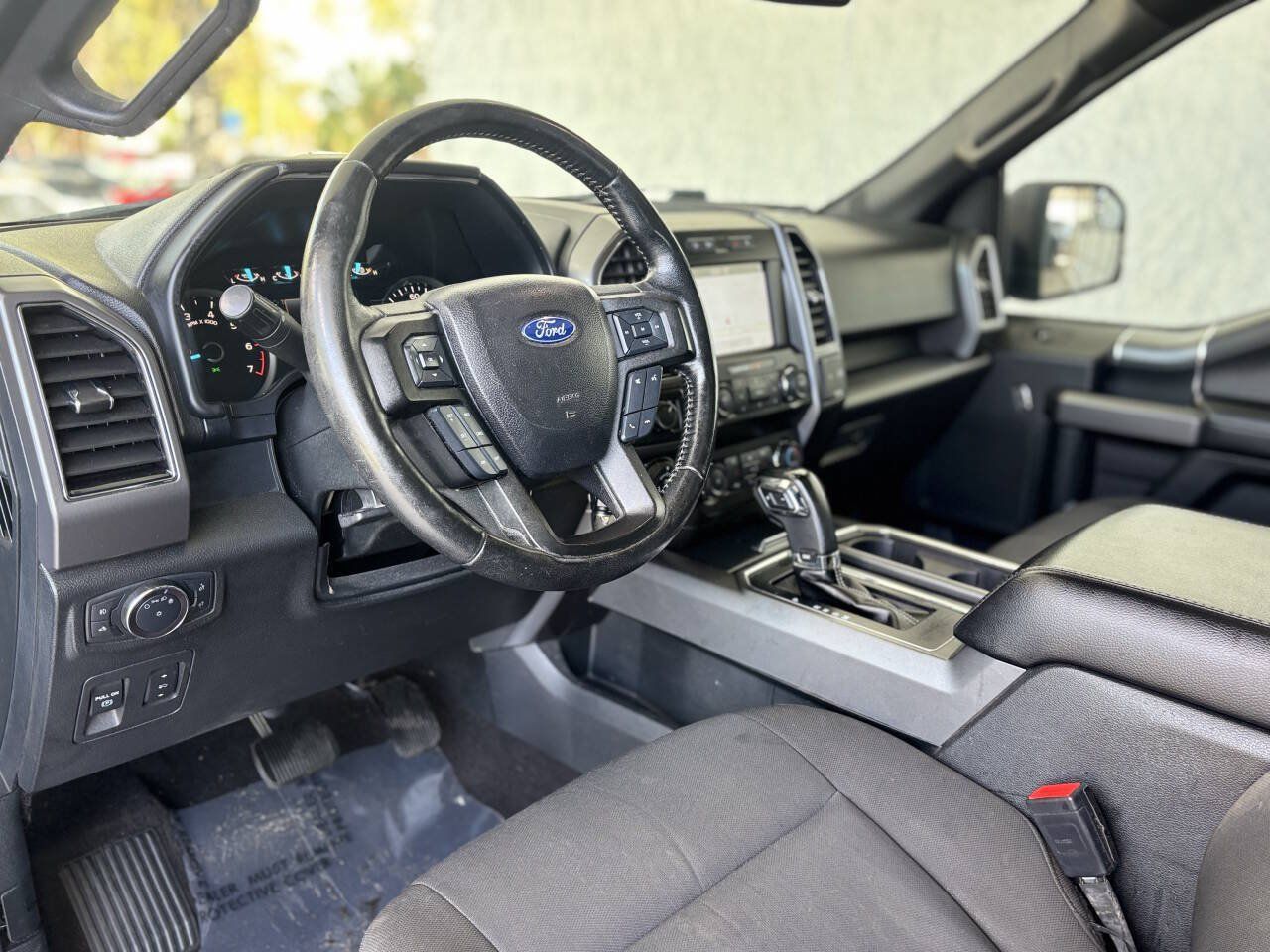 Used 2019 Ford F150 XLT w/ Equipment Group 302A Luxury AWD/4WD image 14