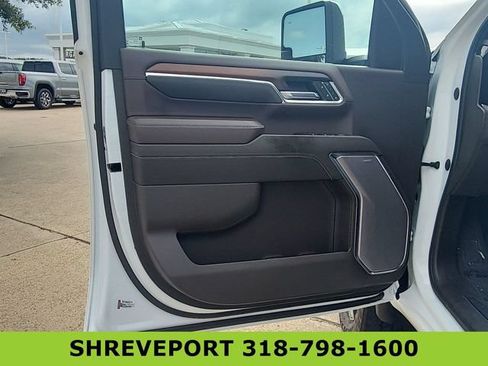 Certified 2024 GMC Sierra 2500 Denali w/ Denali Reserve Package AWD/4WD image 23