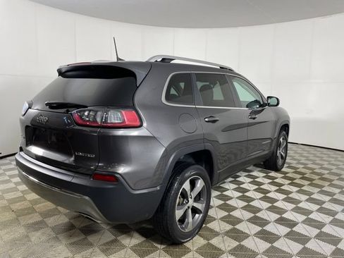 Used 2019 Jeep Cherokee Limited AWD/4WD image 7