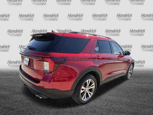 Used 2025 Ford Explorer ST image 10
