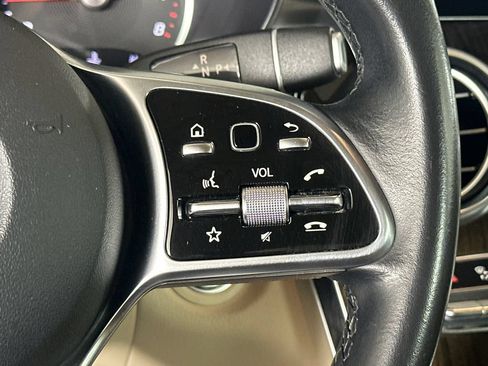 Used 2021 Mercedes-Benz GLC 300 image 28