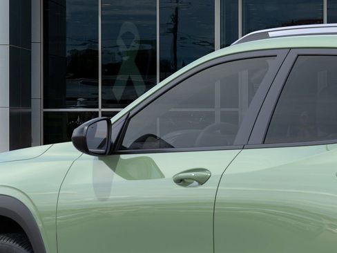 New 2026 Chevrolet Trax ACTIV w/ Sunroof Package FWD image 12