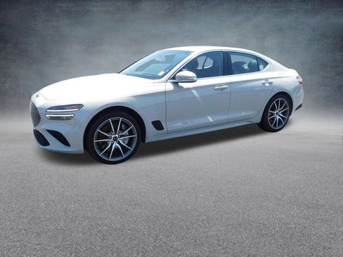 Used 2025 Genesis G70 2.5T AWD/4WD image 7