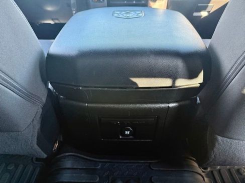 Used 2022 RAM 1500 Classic Warlock w/ Ceramic Gray Warlock Package image 40