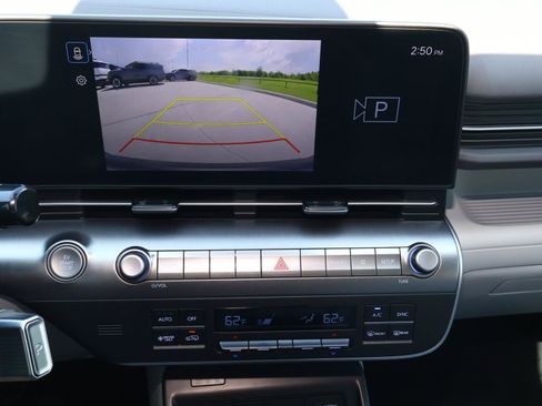 Used 2024 Hyundai Kona SEL FWD image 22
