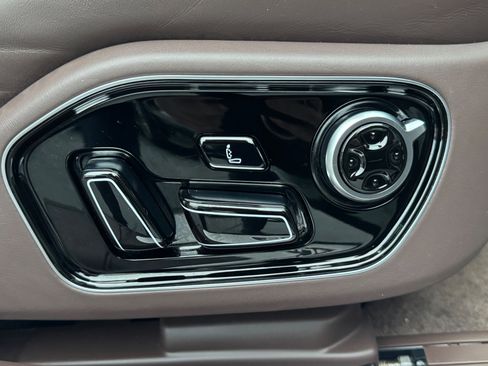 Used 2017 Audi A8 L 4.0T image 38