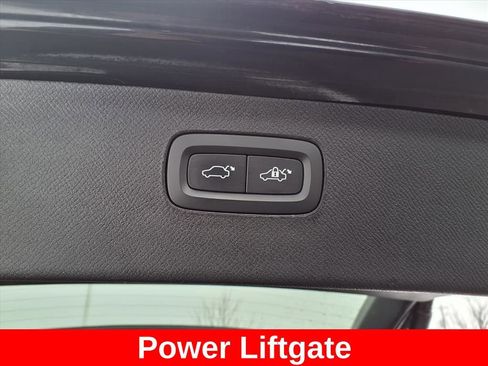 Used 2024 Volvo XC90 B6 Plus image 30