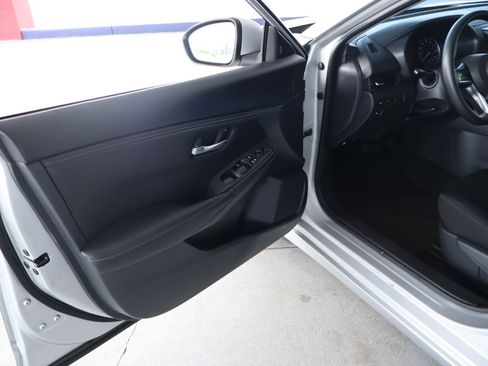 Used 2021 Nissan Sentra S image 12