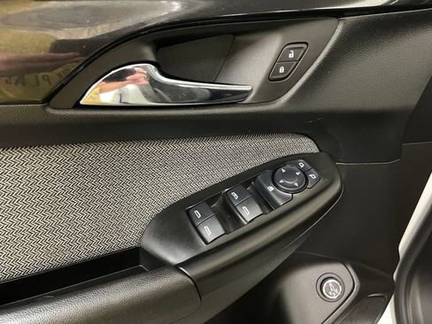 Certified 2025 Chevrolet TrailBlazer LT w/ Convenience Package FWD image 24