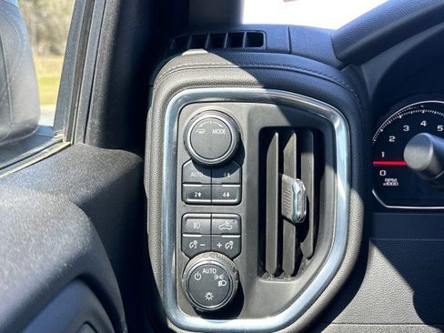 Used 2021 Chevrolet Silverado 1500 RST image 26