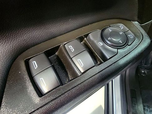 Used 2024 Chevrolet Equinox LT FWD image 19
