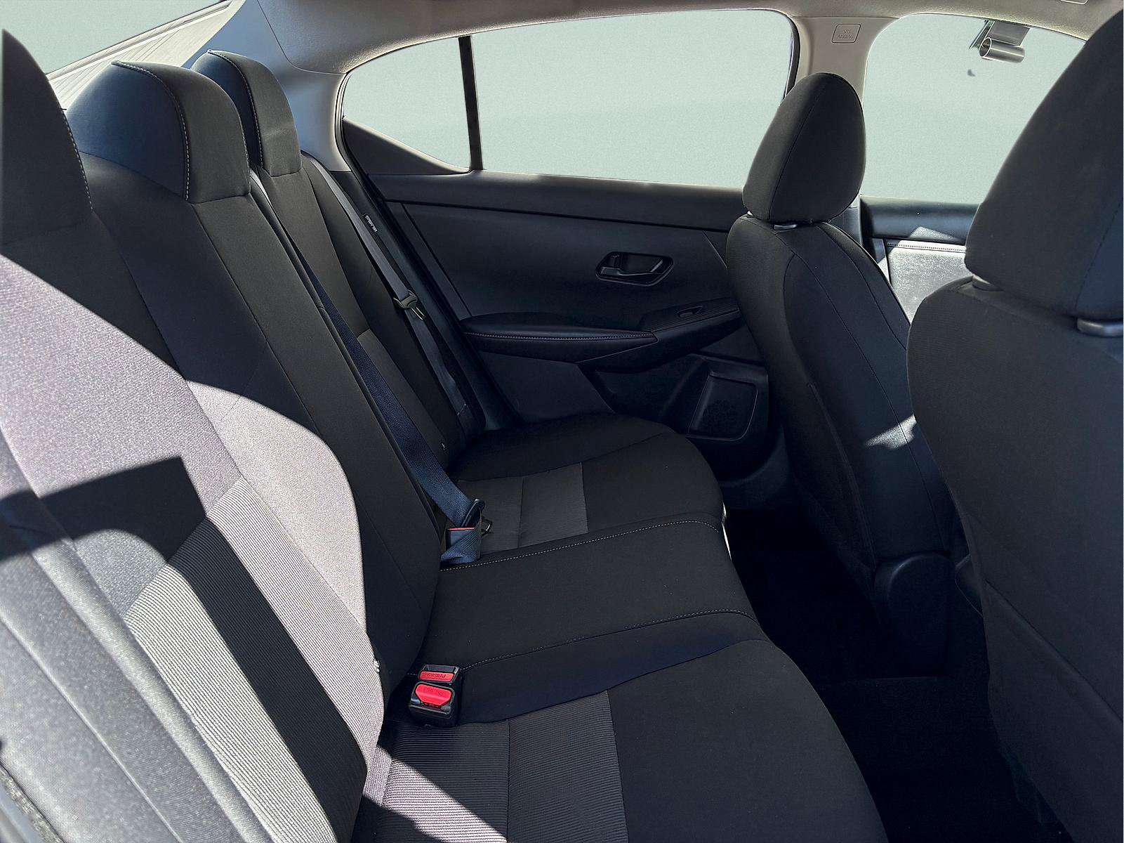 Used 2025 Nissan Sentra SV FWD image 25