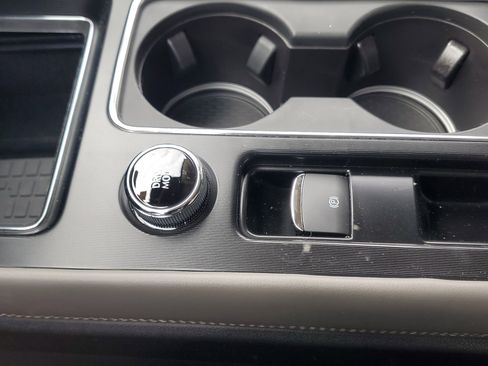 New 2026 Lincoln Corsair Premiere image 24