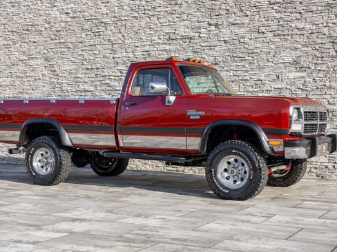Used 1993 Dodge D/W Truck 250 image 7