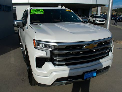 Certified 2025 Chevrolet Silverado 1500 High Country w/ Technology Package image 13