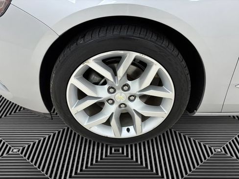 Certified 2014 Chevrolet Impala LTZ FWD image 9