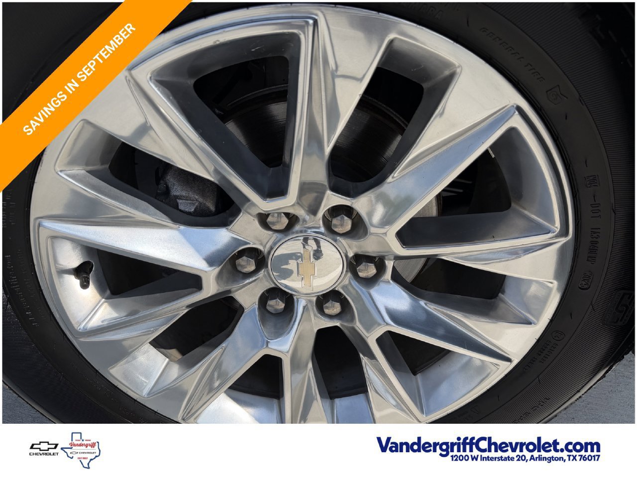 Used 2023 Chevrolet Suburban Premier AWD/4WD image 9
