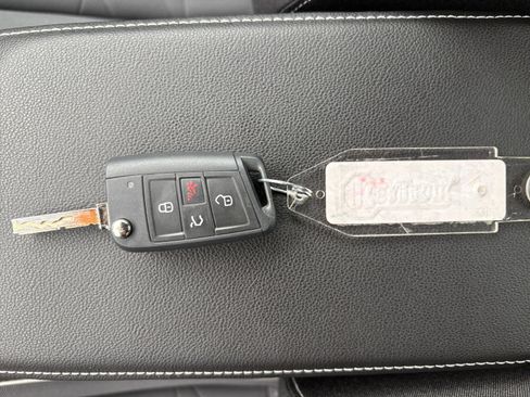 Used 2025 Volkswagen Jetta Sport image 26