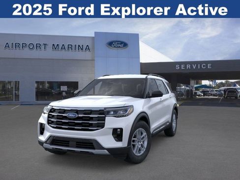 New 2025 Ford Explorer Active w/ Active Comfort Package image 2
