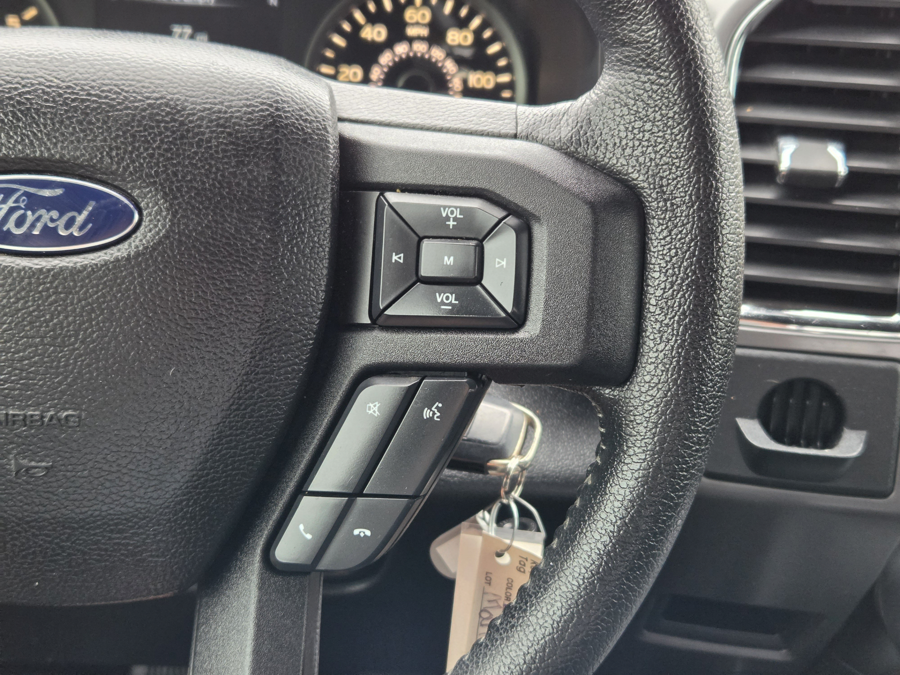 Used 2015 Ford F150 XLT w/ Equipment Group 302A Luxury RWD image 24