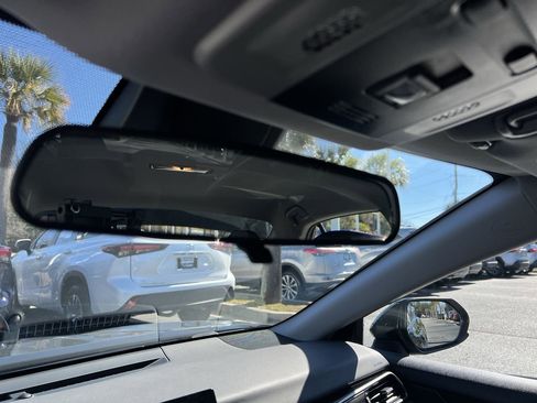 Used 2023 Toyota Camry LE image 27