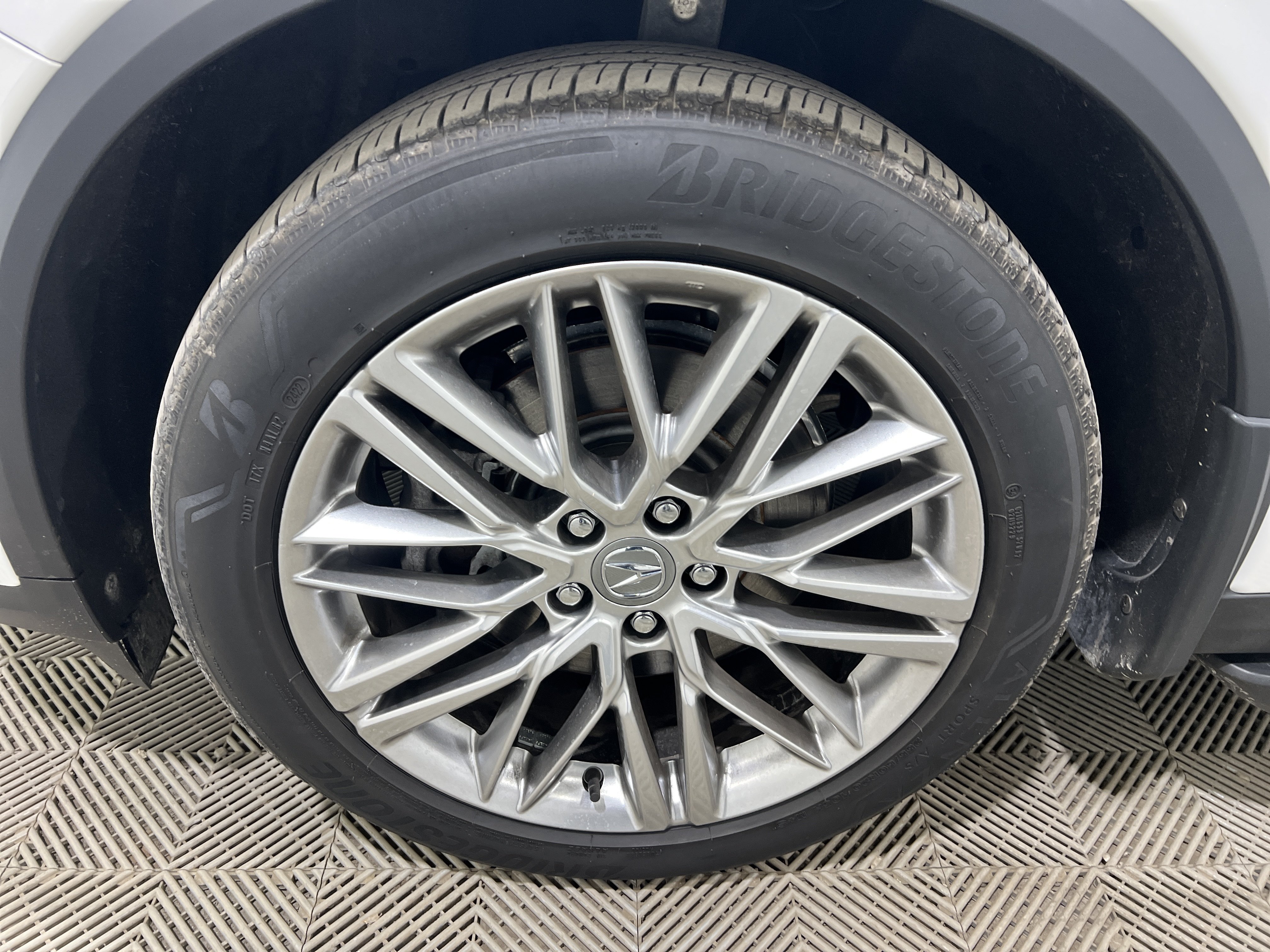 Used 2023 Acura MDX w/ Advance Package AWD/4WD image 5