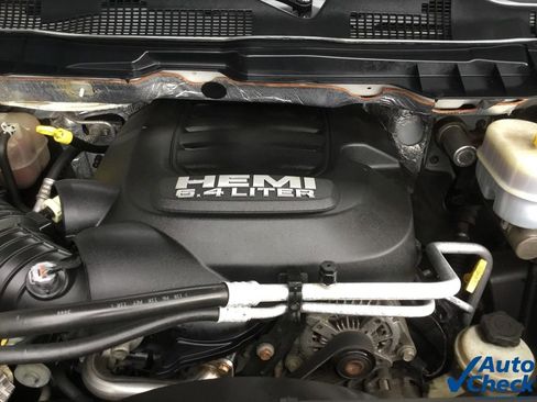 Used 2015 RAM 3500 Tradesman w/ Chrome Appearance Group image 45