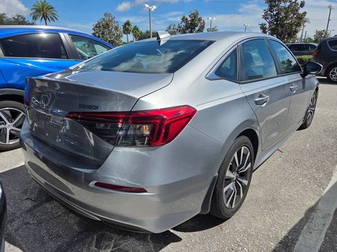 Used 2024 Honda Civic EX image 2