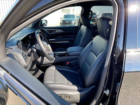 Used 2024 Chevrolet Traverse LT AWD/4WD image 10