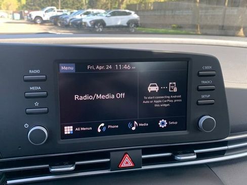 New 2026 Hyundai Elantra SE FWD image 13
