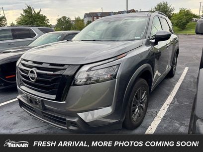 Used 2023 Nissan Pathfinder SV w/ SV Premium Package