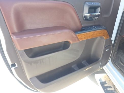 Used 2016 Chevrolet Silverado 2500 High Country w/ High Country Premium Package AWD/4WD image 10