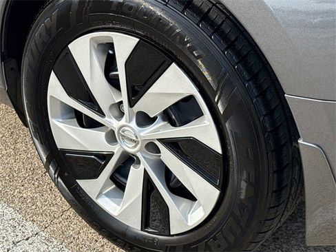 Certified 2022 Nissan Altima 2.5 S image 11