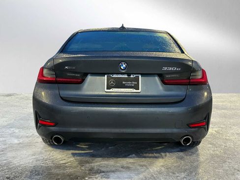 Used 2022 BMW 330e xDrive w/ Driving Assistance Package image 4
