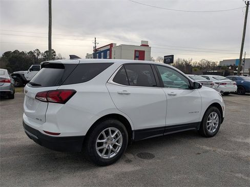 Used 2022 Chevrolet Equinox LT image 3