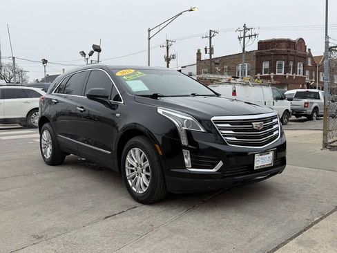 Used 2018 Cadillac XT5 AWD image 3