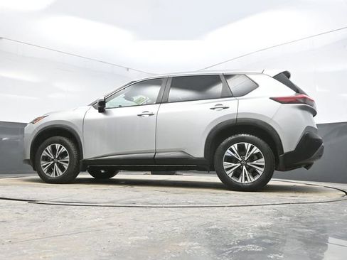 Used 2023 Nissan Rogue SV image 27