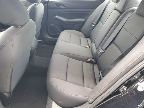Used 2025 Nissan Altima 2.5 SV FWD image 28