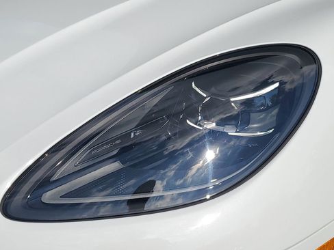 New 2026 Porsche Macan S image 15