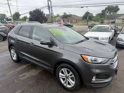 Used 2020 Ford Edge SEL FWD image 3