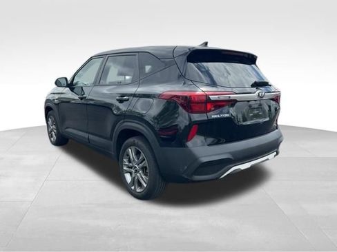 Certified 2021 Kia Seltos LX AWD/4WD image 6
